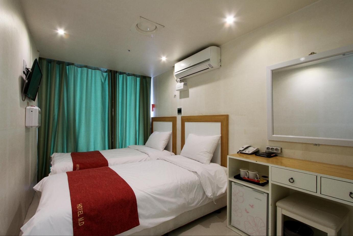 Hotel Myeongdong Seoul Bagian luar foto